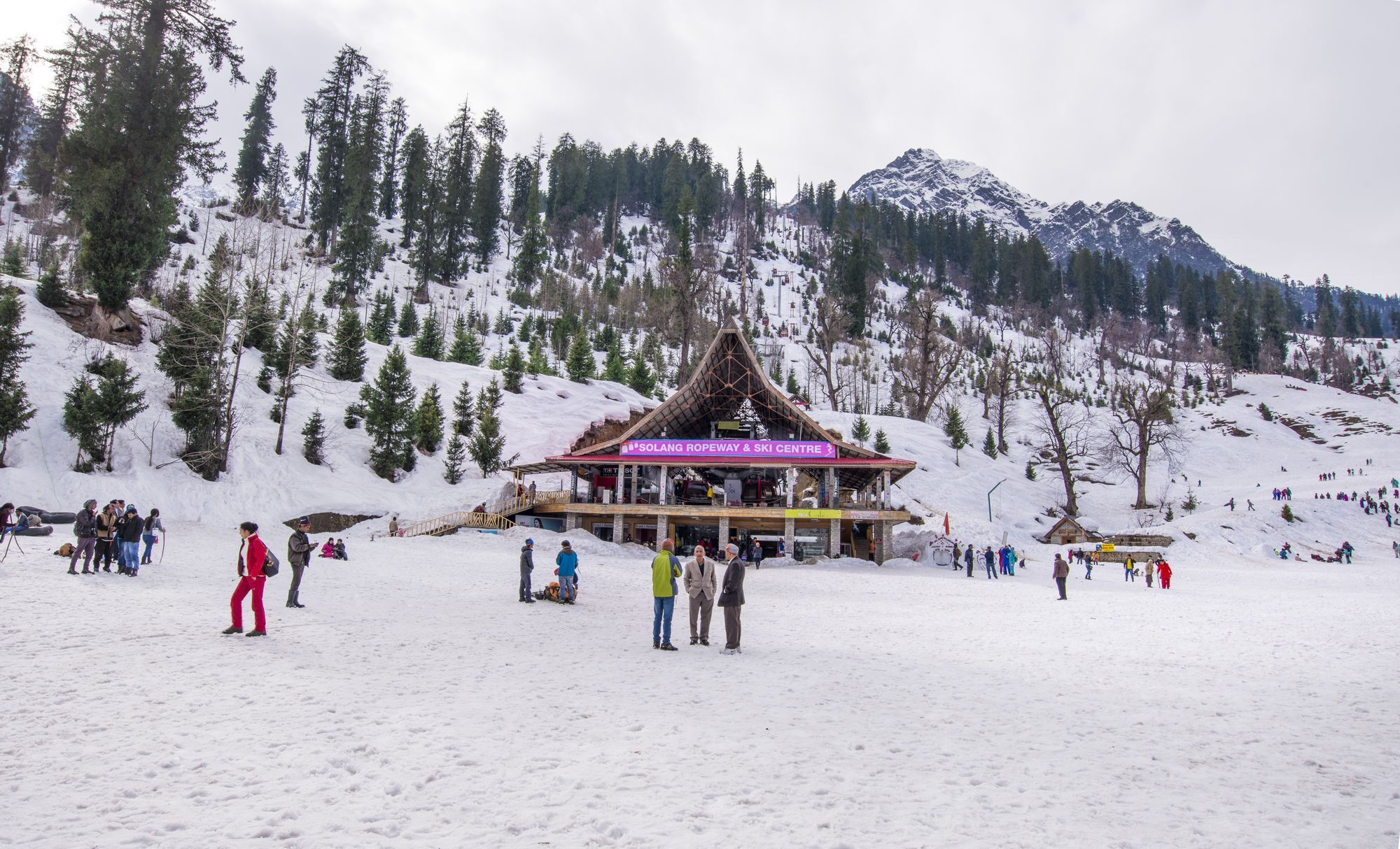 Solang Valley Resort Palchān Kültér fotó