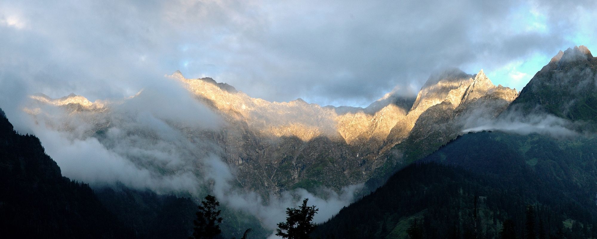 Solang Valley Resort Palchān Kültér fotó