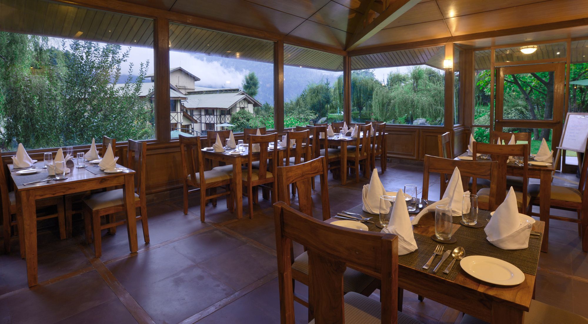 Solang Valley Resort Palchān Kültér fotó