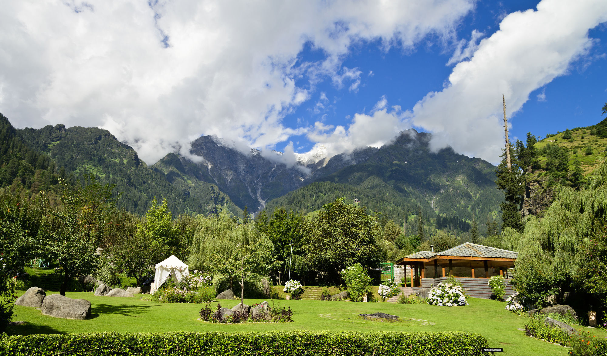 Solang Valley Resort Palchān Kültér fotó