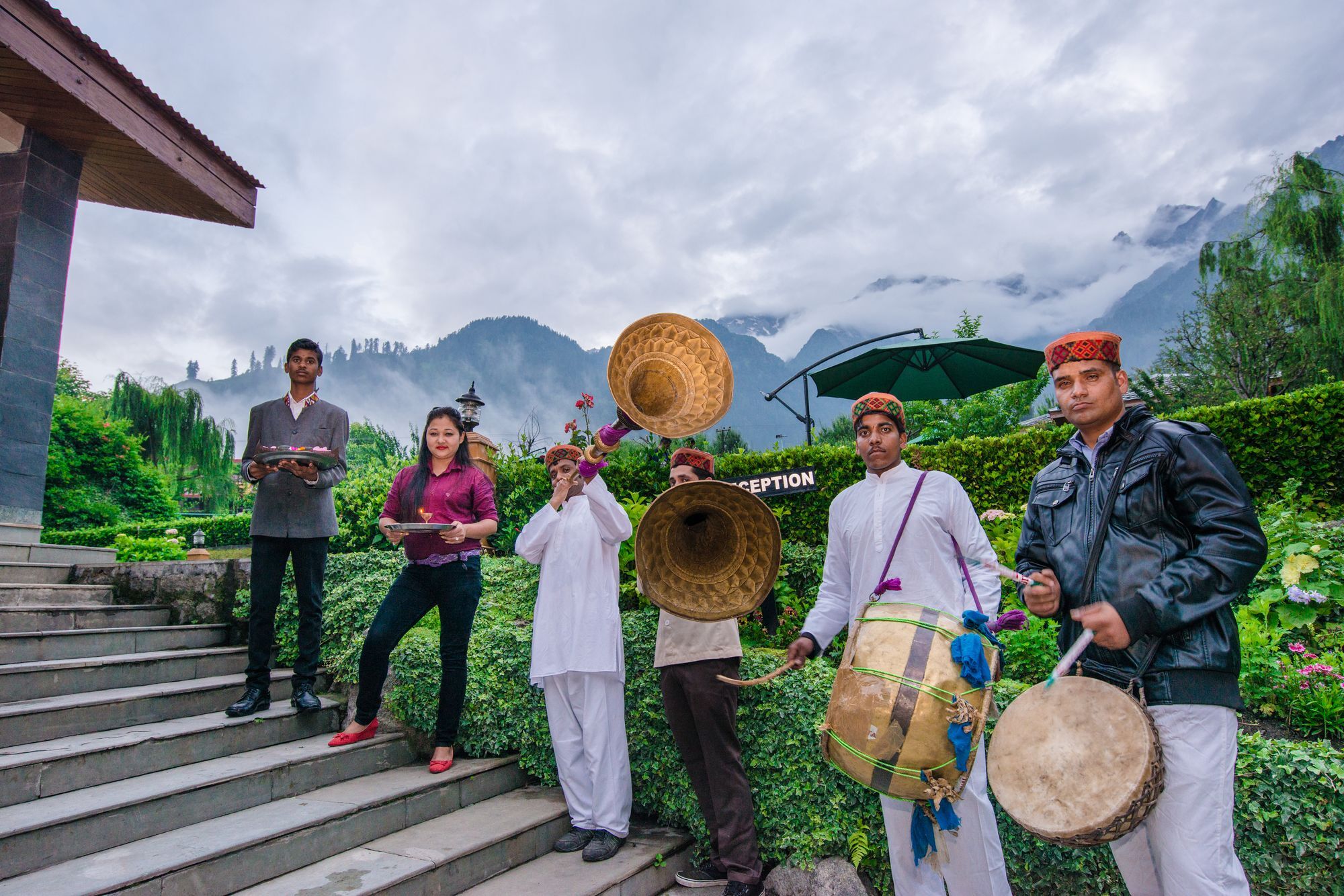 Solang Valley Resort Palchān Kültér fotó